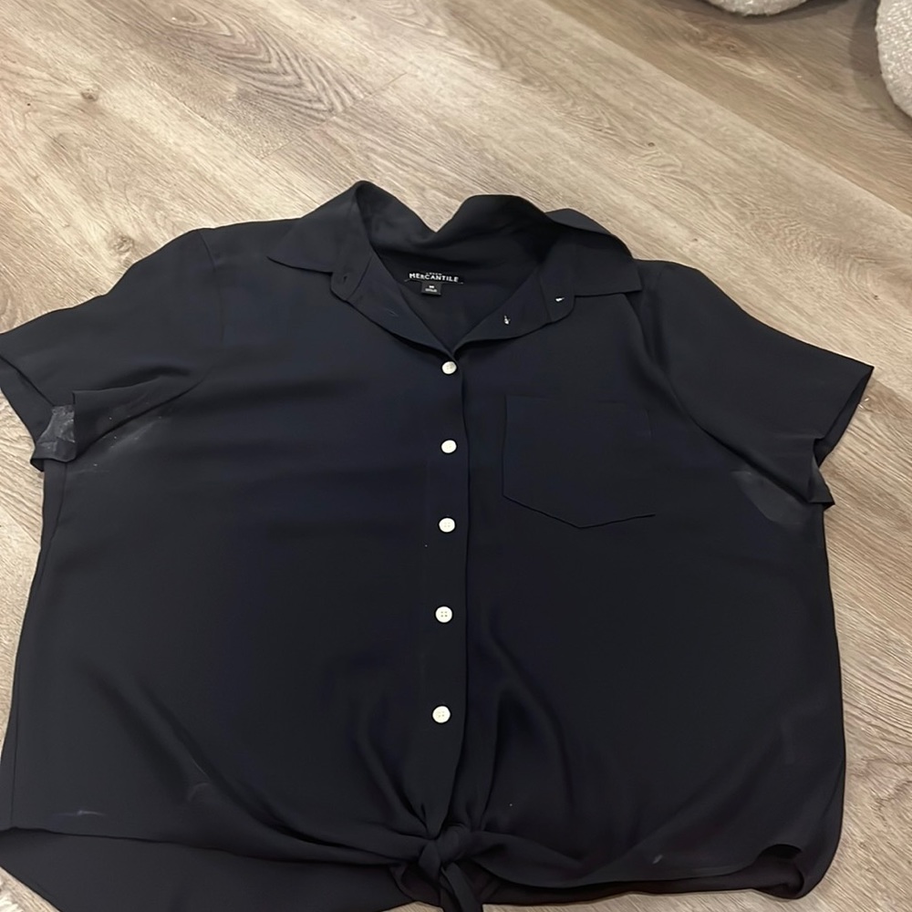 J crew mercantile collared t shirt with bottom tie. Size M